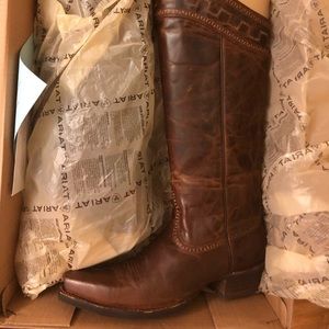 Ariat Sahara boots 👢